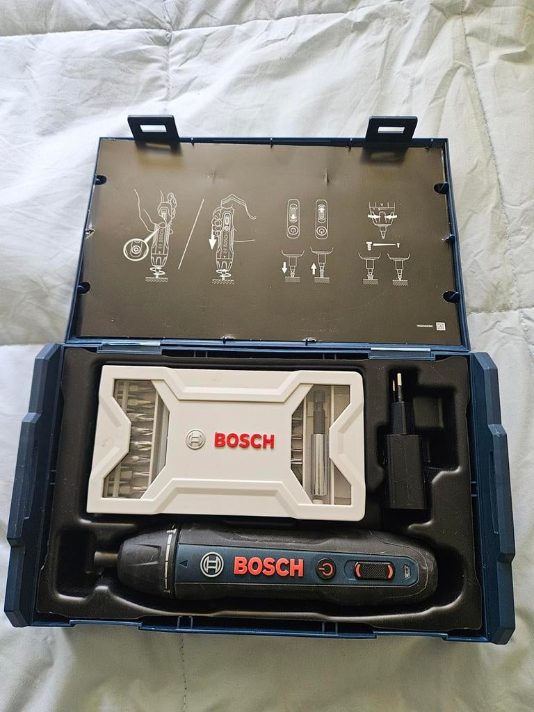 Accuschroefboormachine Bosch, Ophalen, Zo goed als nieuw, Boor- en Schroefmachine