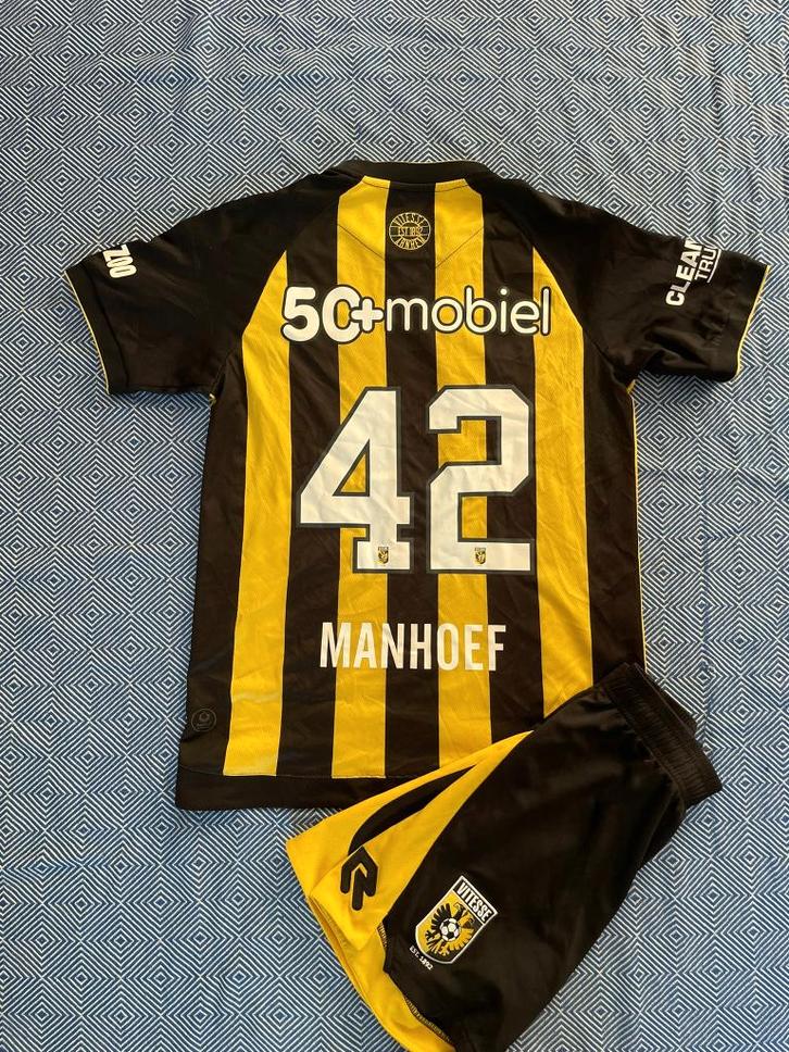 Betaalbare ORIGINELE voetbalshirts (15-35€ per stuk), Verzamelen, Sportartikelen en Voetbal, Zo goed als nieuw, Shirt, Buitenlandse clubs