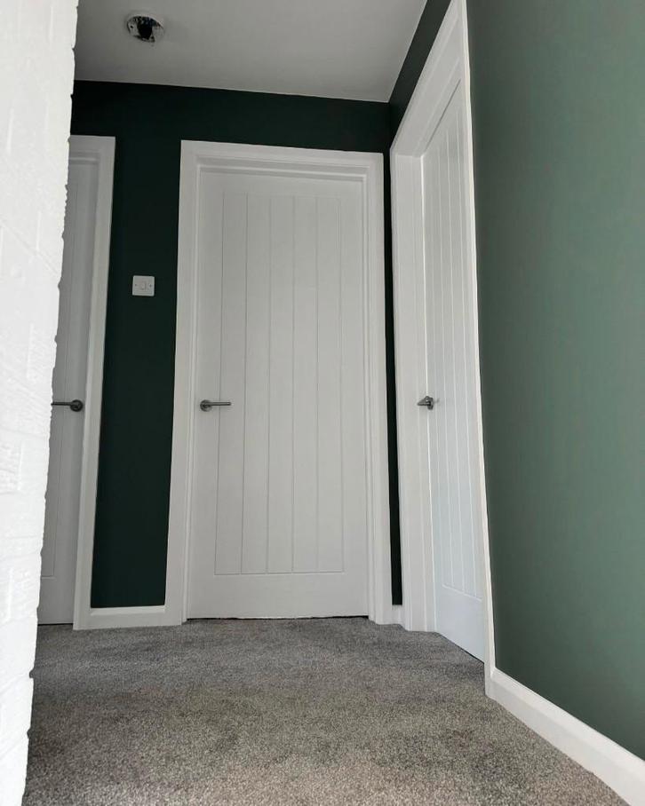 Schilder Actie: Cadeau Binnendeuren Schilderen | Renovlies, Diensten en Vakmensen, Schilders en Behangers, Behangen, Binnenschilderwerk