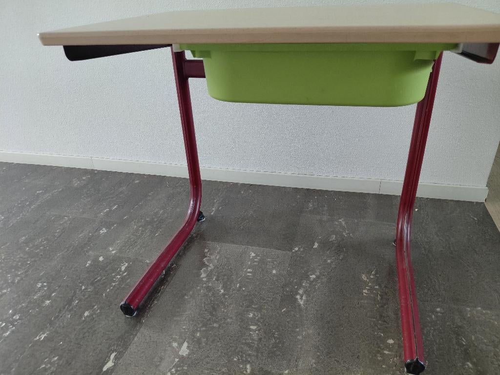 Kinder Bureau/ schooltafeltje, Ophalen, Gebruikt, Tafel(s)