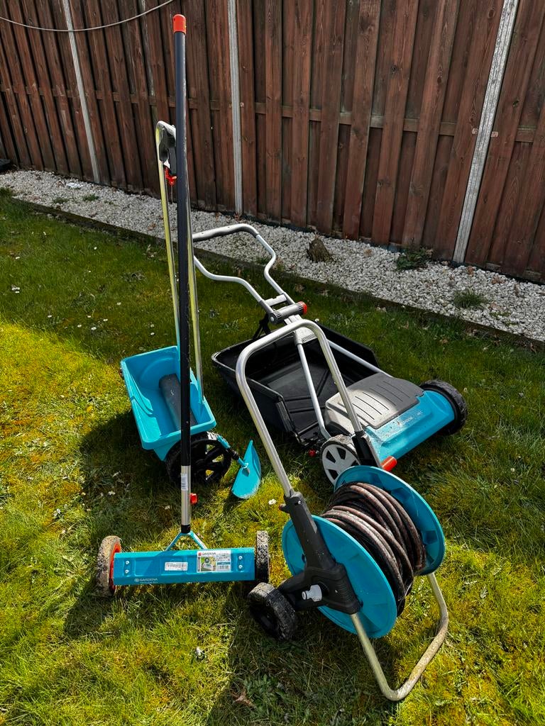 Complete set gazononderhoud: Gardena, verticuteerder, strooi, Ophalen, Gebruikt