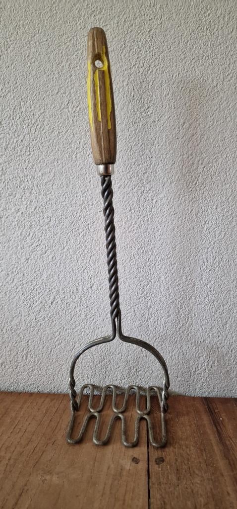 Wooden World - Houten traditionele aardappelstamper - Keukengereedschap voor het maken van aardappelpuree