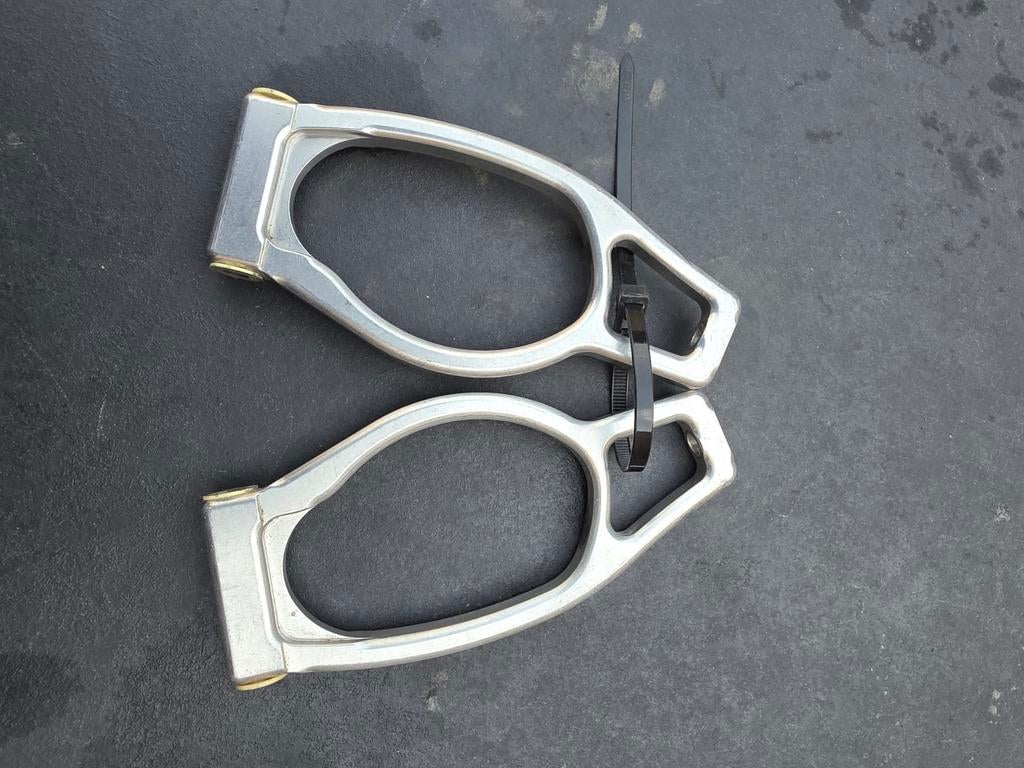 Hormann draagarmen voorzijde (Fg,losi,hpi), Hobby en Vrije tijd, Modelauto's | 1:5 tot 1:12, Ophalen of Verzenden, Auto