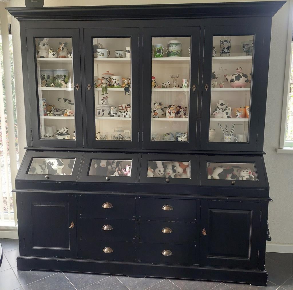 Mooie, ruime grutterskast, Ophalen, Gebruikt, 150 tot 200 cm, 50 tot 75 cm