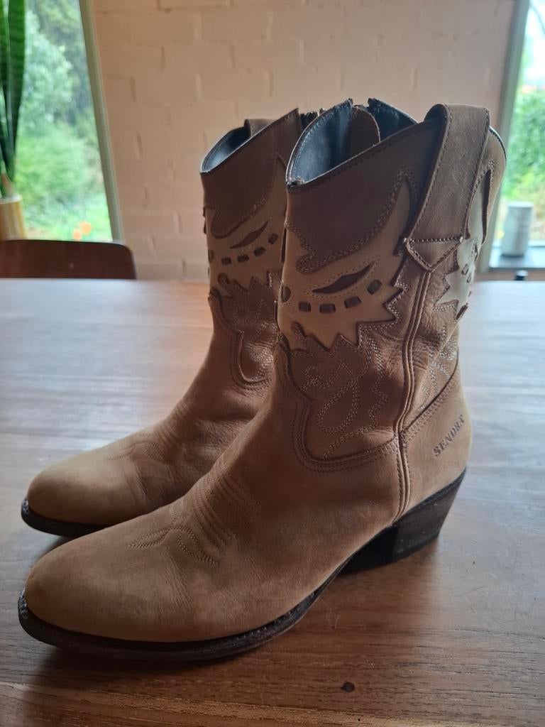Sandra lage laars maat 39 zgan, Sendra, Beige, Lage of Enkellaarzen, Ophalen of Verzenden