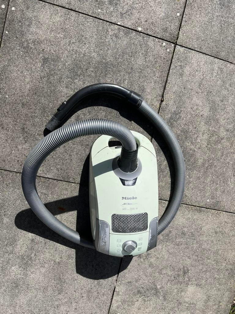 Miele S4212 1300 watt stofzuiger, Witgoed en Apparatuur, Stofzuigers, Gebruikt, Stofzuiger, 1200 tot 1600 watt, Ophalen