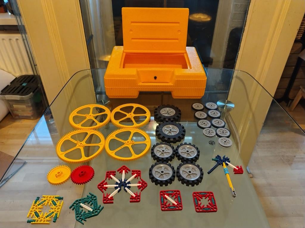 Knex koffer met inhoud, Ophalen of Verzenden, Zo goed als nieuw