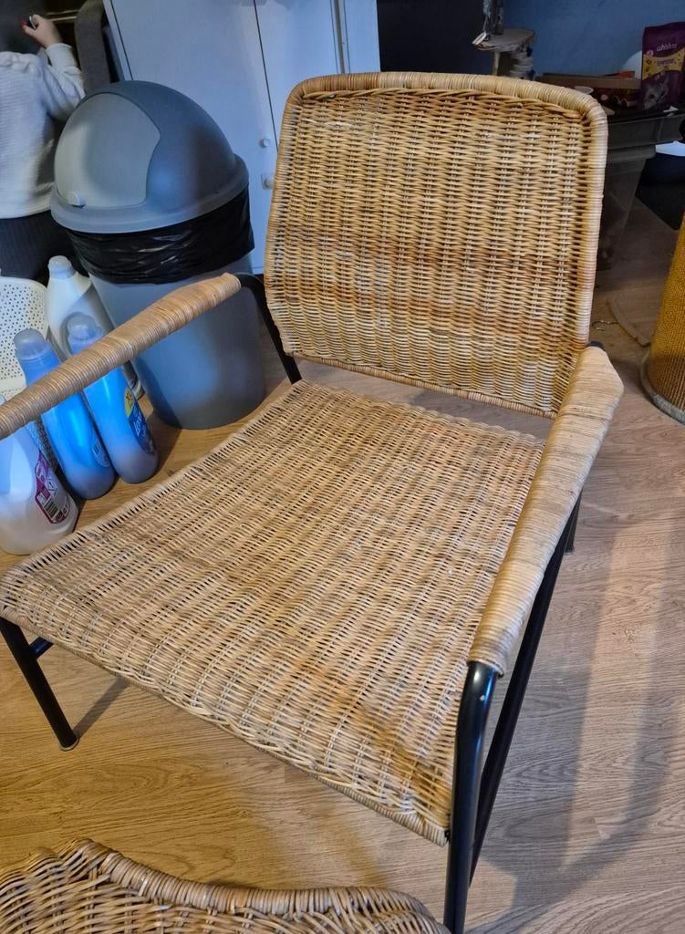 Te koop: Ikea Ulriksberg stoel, Huis en Inrichting, Stoelen, Ophalen, Zo goed als nieuw, Wit, Eén