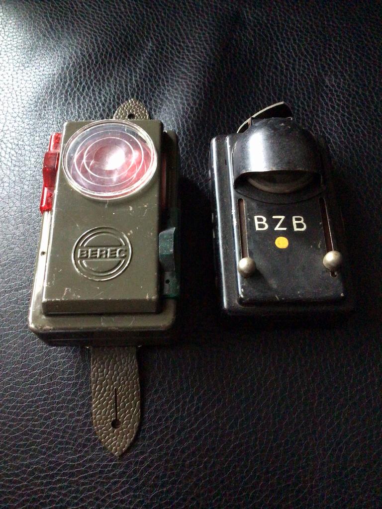 2 oude landmacht lampen vintage👍, Verzamelen, Ophalen, Landmacht, Nederland, Overige typen