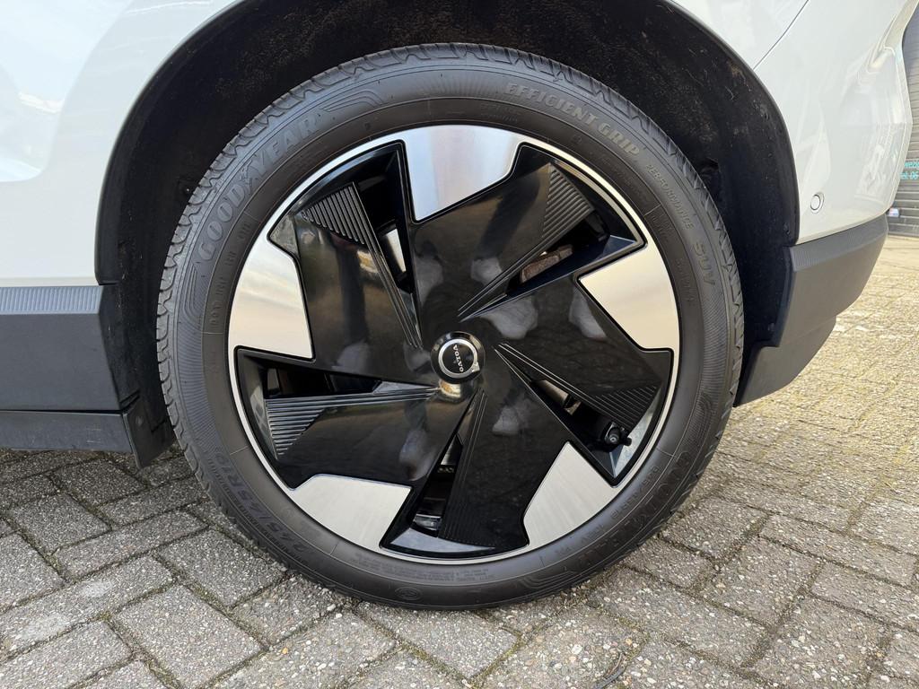 Volvo EX30 Twin Motor Performance Ultra 69 kWh trekhaak, Auto's, Volvo, Automaat, Gebruikt, Wit, Origineel Nederlands