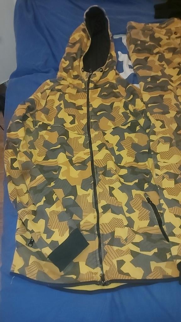 Mooie &GOUDEN Camouflage TRAININGSPAK ( HEREN XL, Ophalen of Verzenden, Nieuw, Maat 56/58 (XL), Overige kleuren