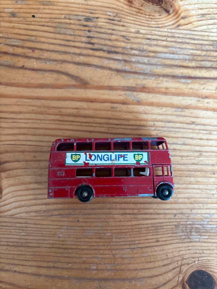 Rode dubbeldekker busje BP Longlife, Hobby en Vrije tijd, Modelauto's | Overige schalen, Gebruikt, Bus of Vrachtwagen, Ophalen of Verzenden