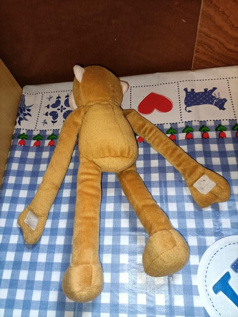 Zeeman aap knuffel met klittenband in handen 31 cm groot, Ophalen of Verzenden, Zo goed als nieuw, Overige typen