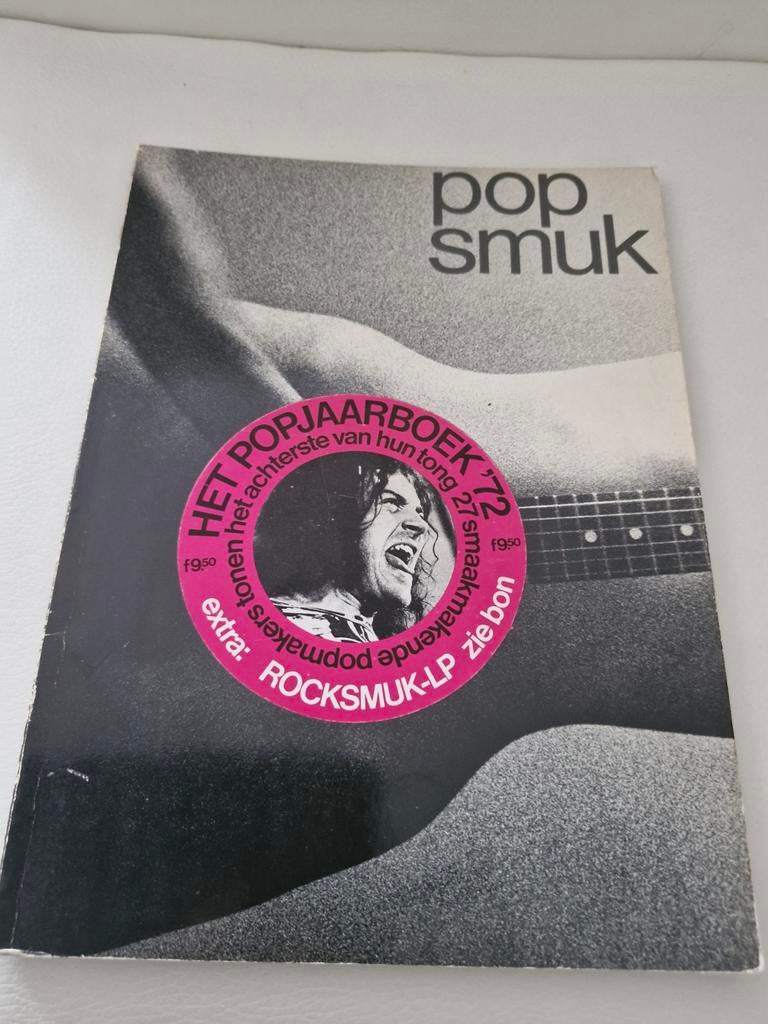 Pop Smuk Het Popjaarboek '72 met Rocksuk-LP bon, Boeken, Ophalen of Verzenden