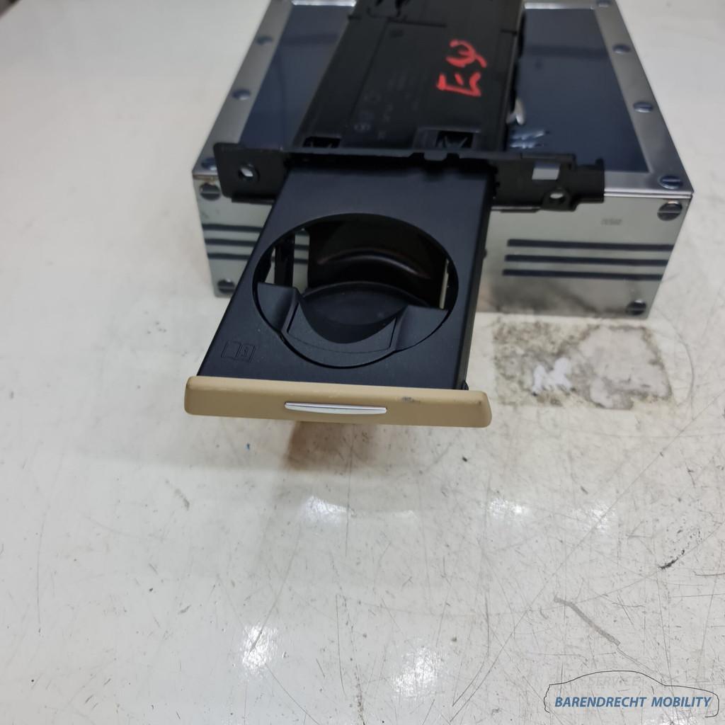 Bekerhouder BMW E90 E91 E92 E93 E9x 3 serie rechts bestuurde, Auto-onderdelen, Interieur en Bekleding, Petuelring 130
80788  Munich, DE