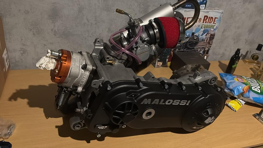 Runner DD hyperrace circuit blok 70cc, Motoren, Ophalen