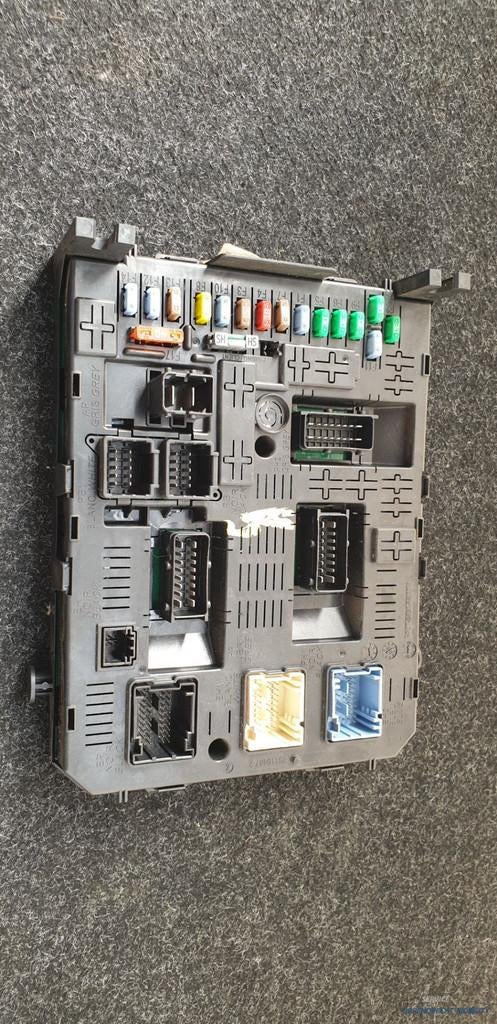 BSI Peugeot Expert 2007 - 2016 zekeringkast 966405908001 ori, Taurusavenue 1
2132 LS  Hoofddorp, NL, Gebruikt, Contact.group@renault.com