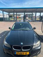 BMW 3-Serie 2.0 D 318 Touring 2011 Zwart, Auto's, BMW, 1995 cc, Zwart, 1465 kg, Zwart