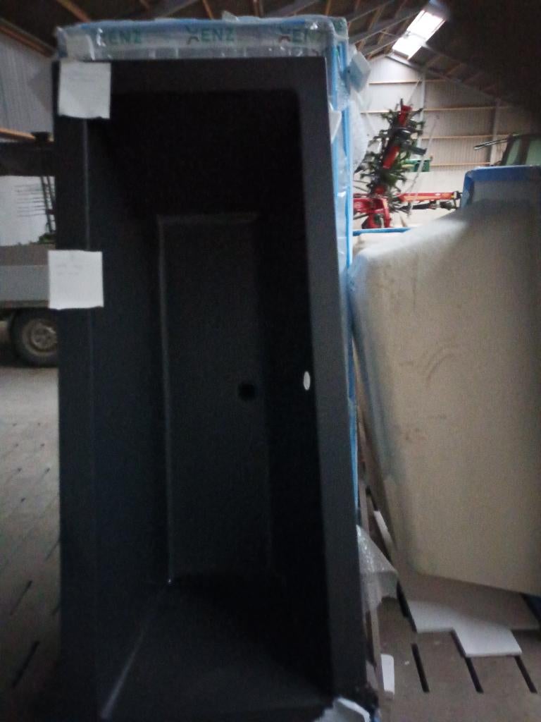 Nieuw ligbad, Doe-het-zelf en Verbouw, Sanitair, Ophalen, Nieuw, Bad