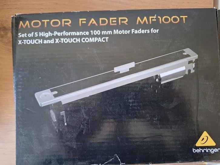 Behringer Motor Fader MF100T, Ophalen of Verzenden