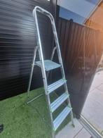 Stevige trap met 4 treden, Ophalen of Verzenden, Gebruikt, Trap, Minder dan 2 meter