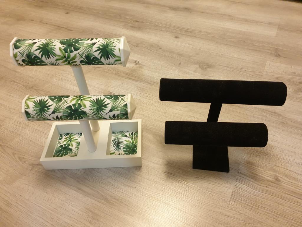 Sieradenstandaards - 2 stuks (Tropisch & Zwart), Sieraden, Tassen en Uiterlijk, Overige Accessoires, Ophalen, Zo goed als nieuw