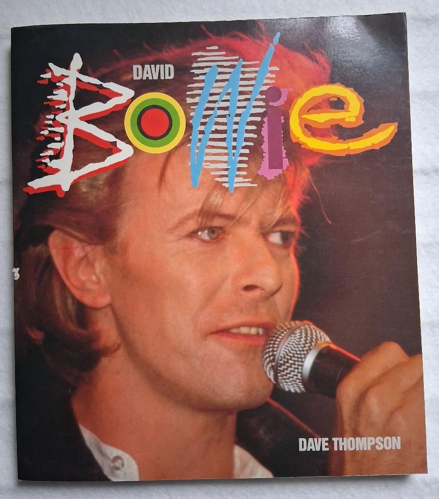 David Bowie - Dave Thompson, Gelezen, Dave Thompson, Artiest, Ophalen of Verzenden