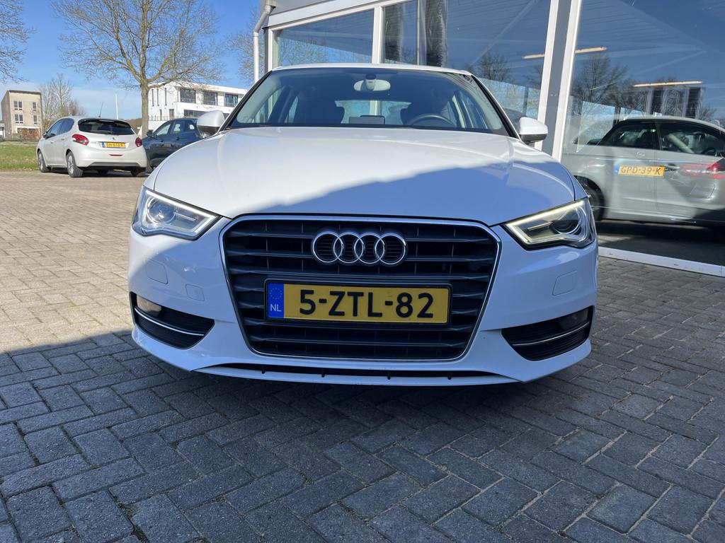 Audi A3 1.4 TFSI Attraction Cruise / Clima / Lmv / Stoelverw, Auto's, Euro 5, Gebruikt, 4 cilinders, 630 kg