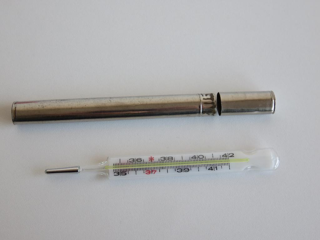 kwikthermometer kwik koortsthermometer, Diversen, Verpleegmiddelen, Gebruikt, Ophalen of Verzenden