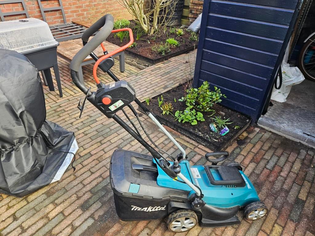 Elektrisch Makita grasmaaier, Tuin en Terras, Grasmaaiers, Ophalen, Elektrische grasmaaier, Zo goed als nieuw, Makita