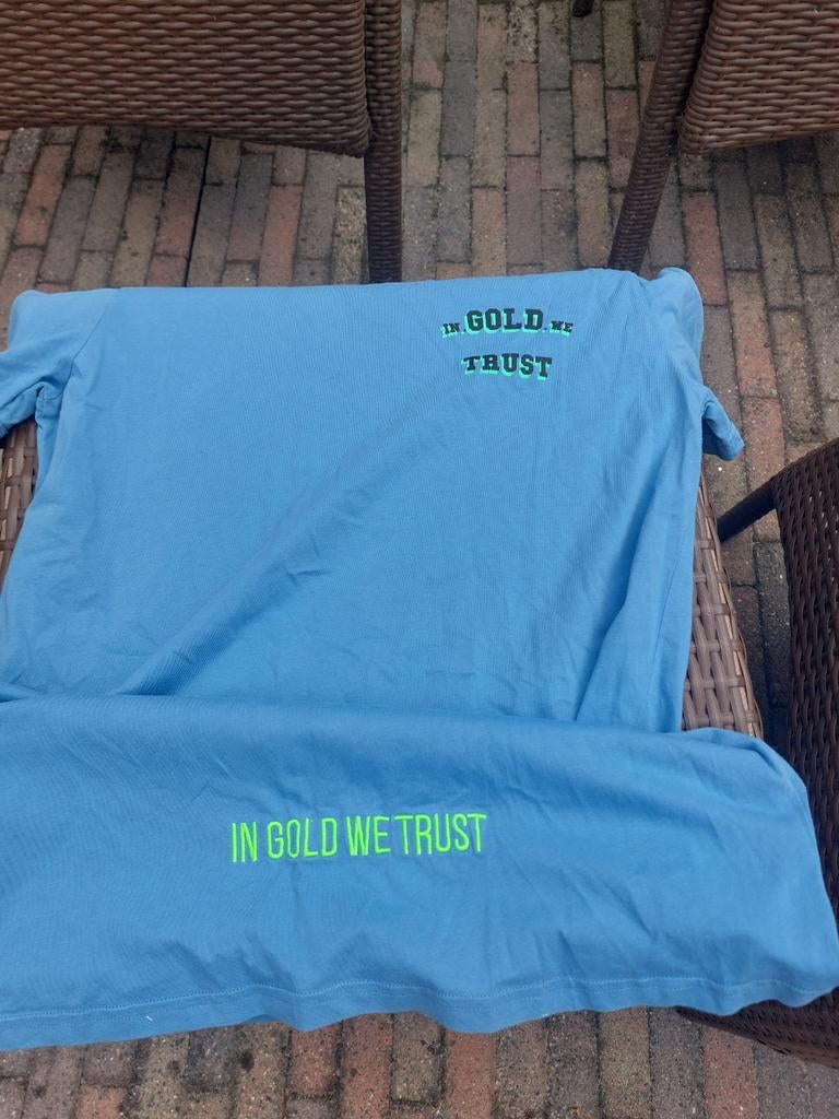 In Gold We Trust T-shirt blauw maat M, Ophalen of Verzenden
