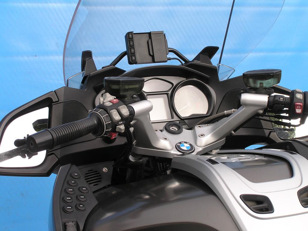 BMW R1200RT (bj 2010), Handvatverwarming, BMW group Nederland B.V., Contactus@bmw-motorrad.nl, Bedrijf
