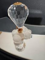 Kristallen heteluchtballon op wolk, Verzenden