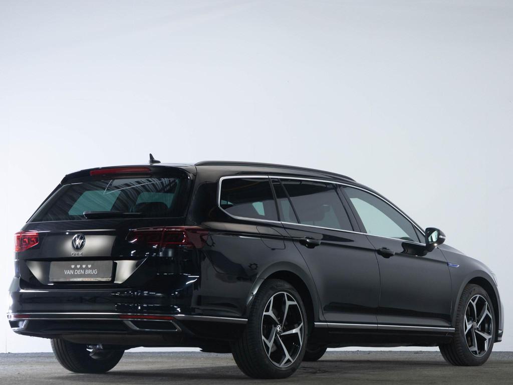 Volkswagen Passat Variant GTE Highline 1.4 TSI 218 PK | LED, Gebruikt, 4 cilinders, Zwart, 1600 kg