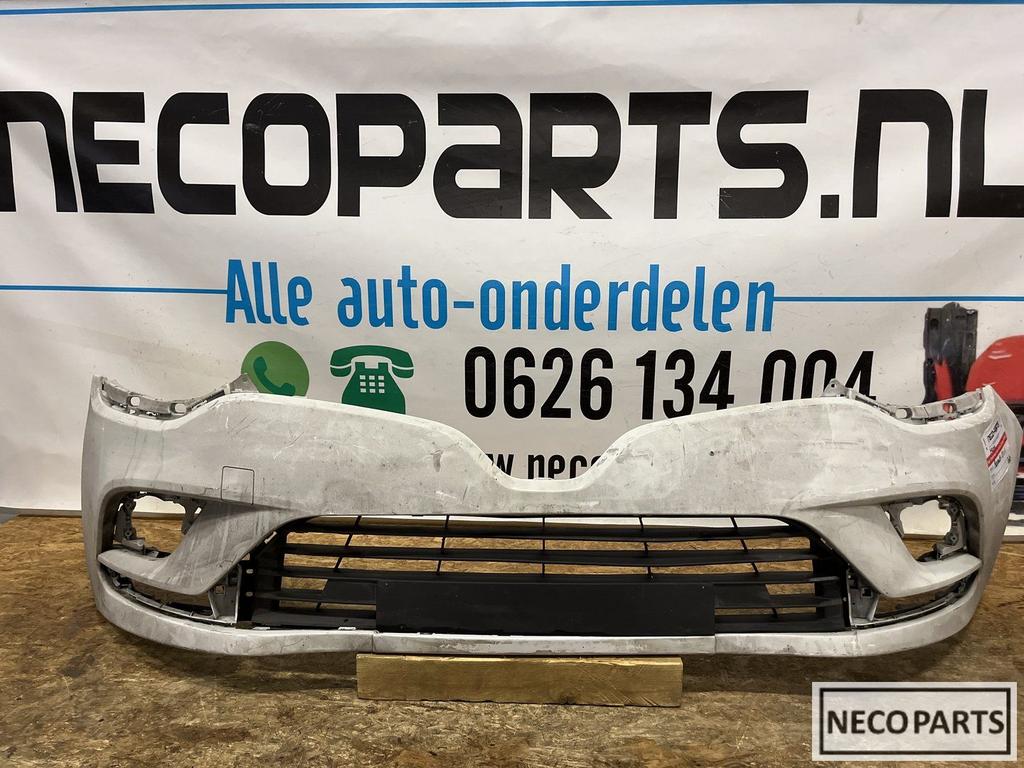 RENAULT CLIO 4 VOORBUMPER BUMPER ORIGINEEL, Auto-onderdelen, Carrosserie en Plaatwerk, Bumper, Renault, Achter, Gebruikt, Ophalen of Verzenden