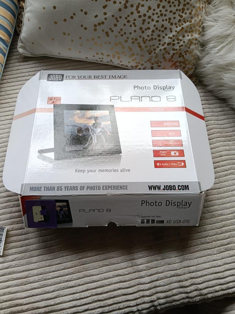 Plano 8 digitale fotolijst (nog in doos), Ophalen, Nieuw, 8 tot 12 inch