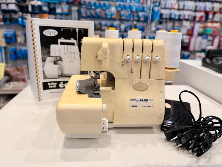 Babylock Eclipse lockmachine met luchtinrijging, Hobby en Vrije tijd, Naaimachines en Toebehoren, Gebruikt, Lockmachine, Overige merken