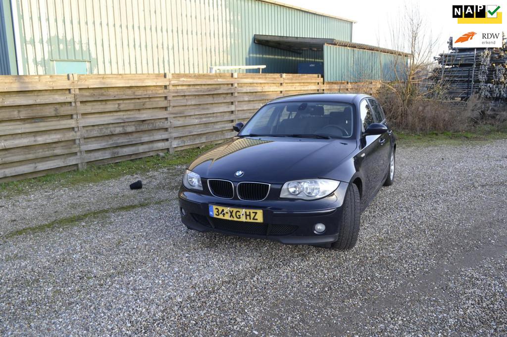 BMW 1-serie 118i High Executive AUTOMAAT, Achterwielaandrijving, 4 cilinders, 129 pk, Origineel Nederlands