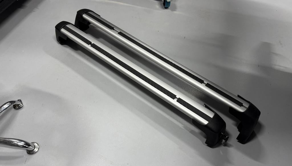 Originele dakdragers – Mercedes E-Klasse sedan (vanaf 2016), Ophalen of Verzenden, Zo goed als nieuw