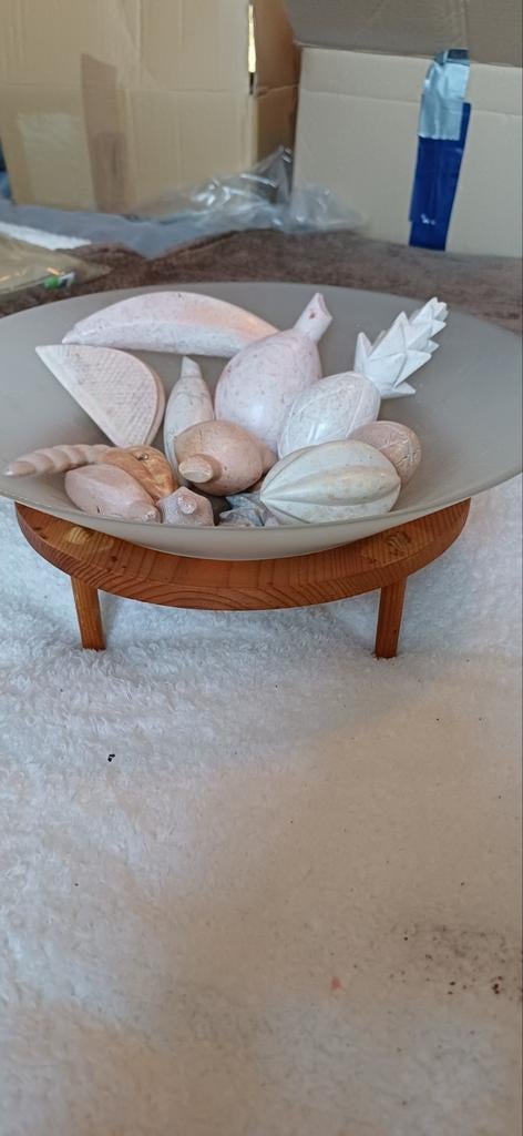 Fruitschaal met houten voet en speksteen fruit - 30 cm, Gebruikt, Schaal, Rond, Ophalen of Verzenden