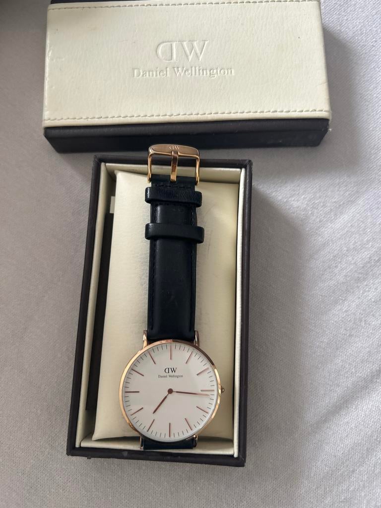 Daniel Wellington horloge, Overige merken, Overige materialen, Polshorloge, Ophalen of Verzenden