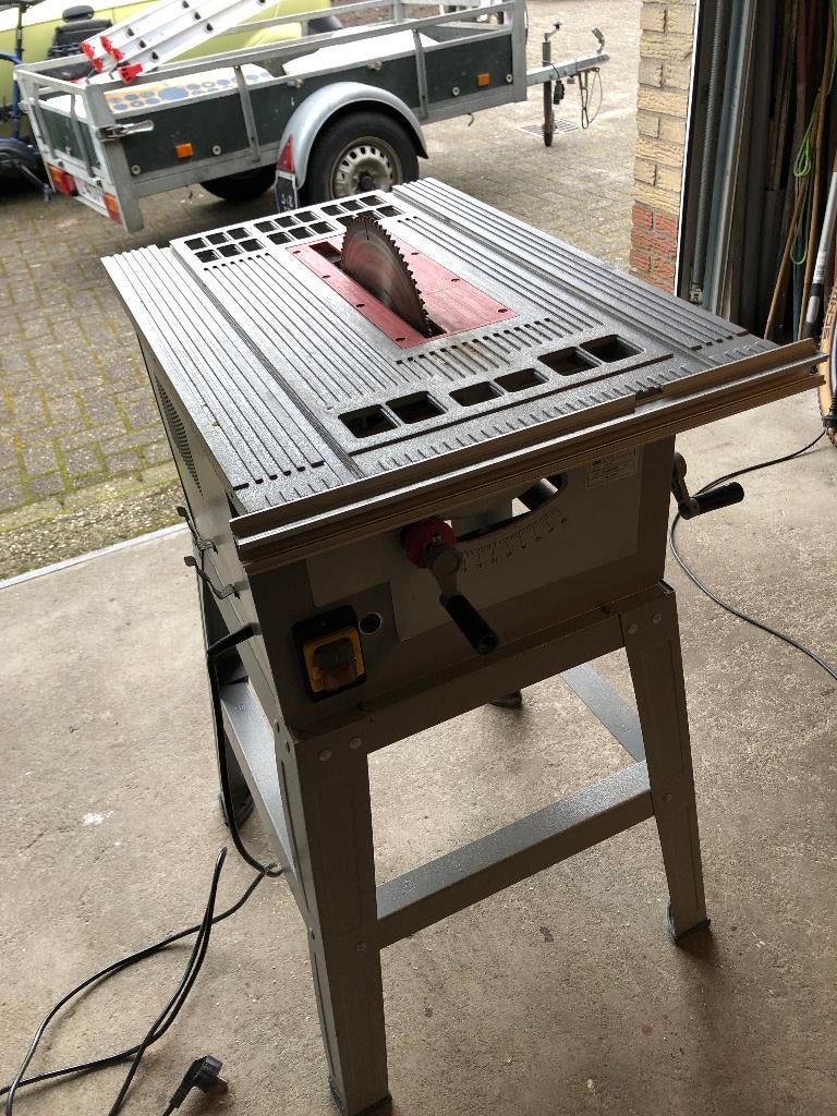 Elektrische zaagtafel, Ophalen, Gebruikt, Cirkelzaag, Kinzo