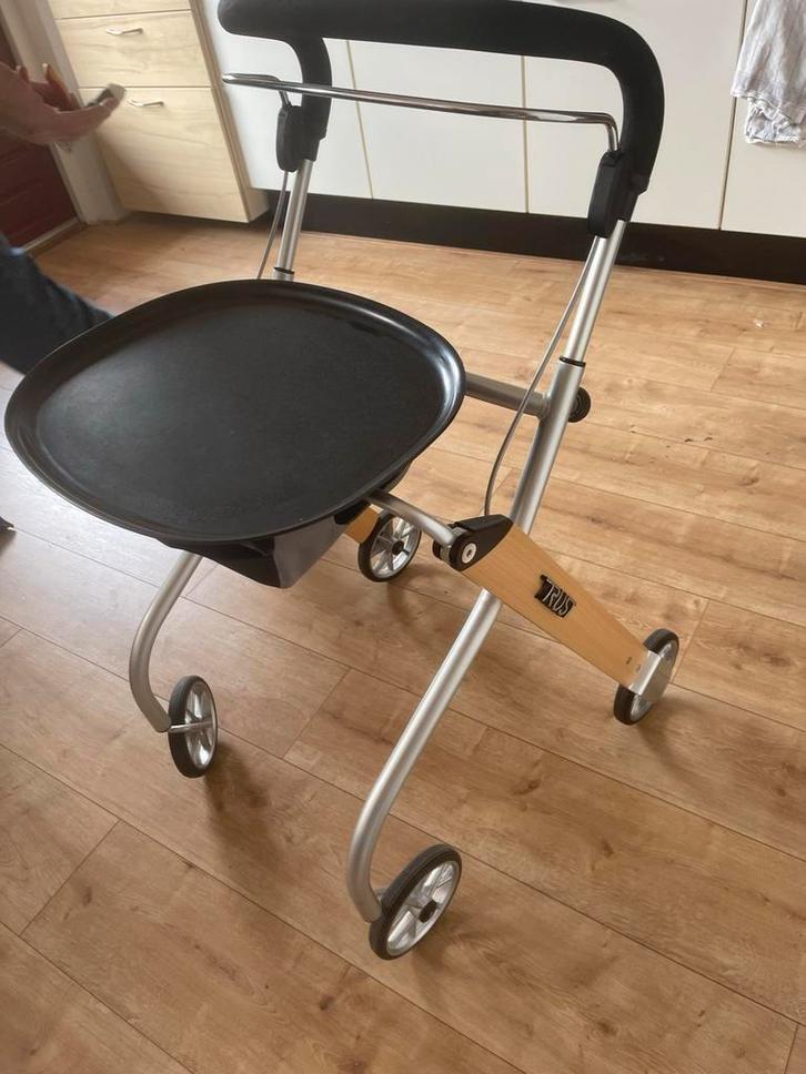Huis rollator, Diversen, Rollators, Gebruikt, Lichtgewicht, Ophalen