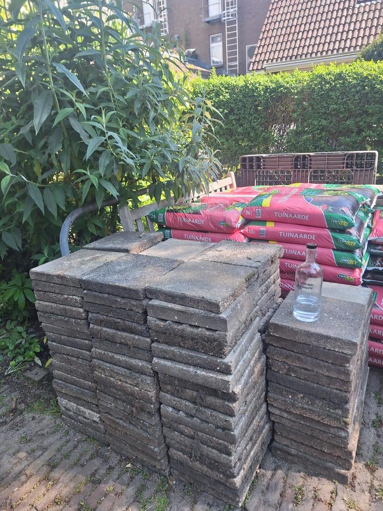 Partij stoeptegels, Tuin en Terras, Ophalen, Gebruikt, Beton, Terrastegels