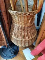 Grote rieten mand 62 cm hoog, Ophalen, Zo goed als nieuw, Riet