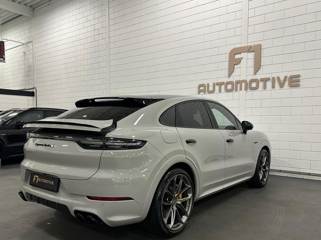 Porsche Cayenne Coupé 4.0 Turbo S E-Hybrid Carbon|Ceramic|V, Automaat, Cayenne, Gebruikt, Leder en Stof