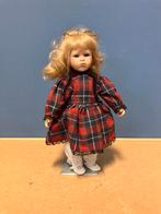 Vintage porseleinen popje - 32 cm, Ophalen of Verzenden, Zo goed als nieuw, Pop