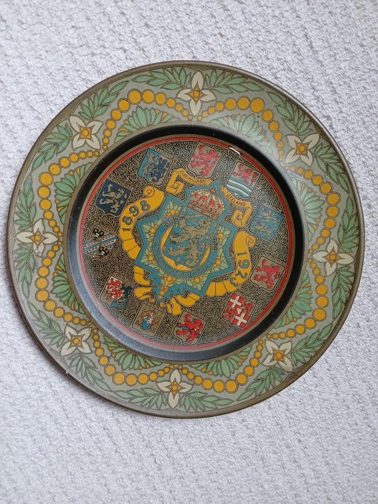 Antiek herdenkingsbord koningin Wilhelmina, Antiek en Kunst, Antiek | Wandborden en Tegels, Ophalen of Verzenden