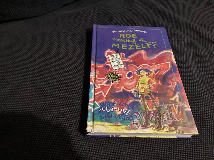 📚 Francien Oomen - Hoe overleef ik mezelf, Boeken, Kinderboeken | Jeugd | 13 jaar en ouder, Zo goed als nieuw, Ophalen of Verzenden