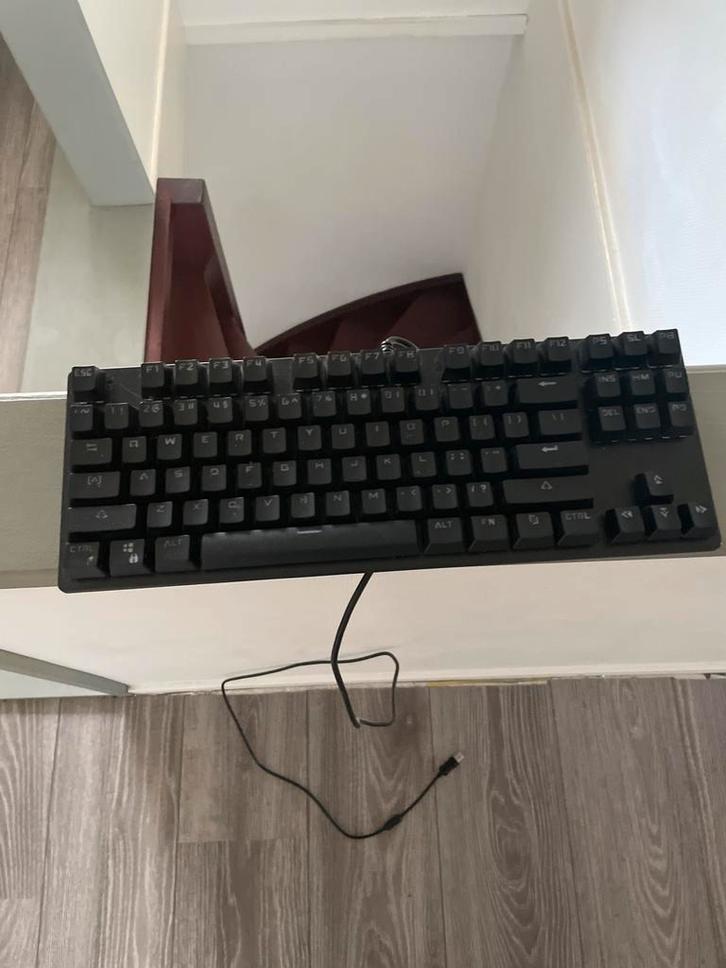 LED Toetsenbord - Gaming Toetsenbord, Computers en Software, Toetsenborden, Gebruikt, Qwerty, Bedraad, Gaming toetsenbord, Ophalen of Verzenden